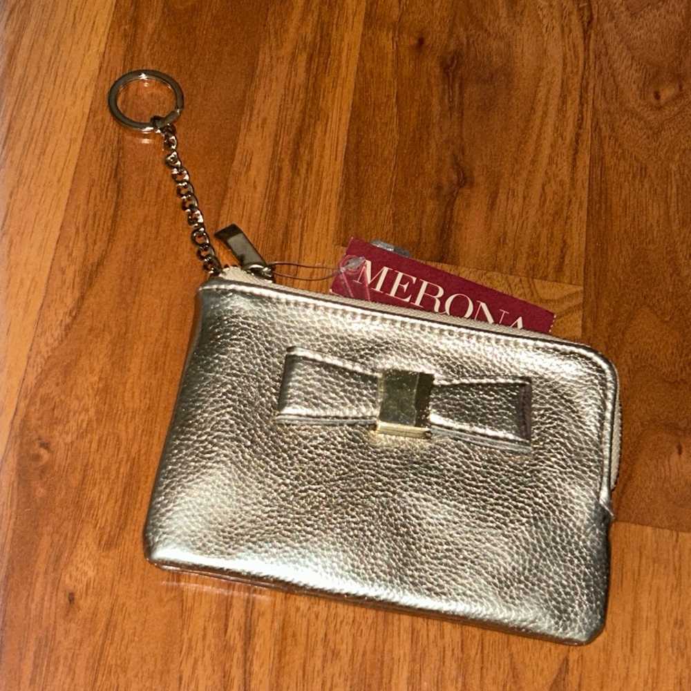 NWT Merona Zippered Wallet
